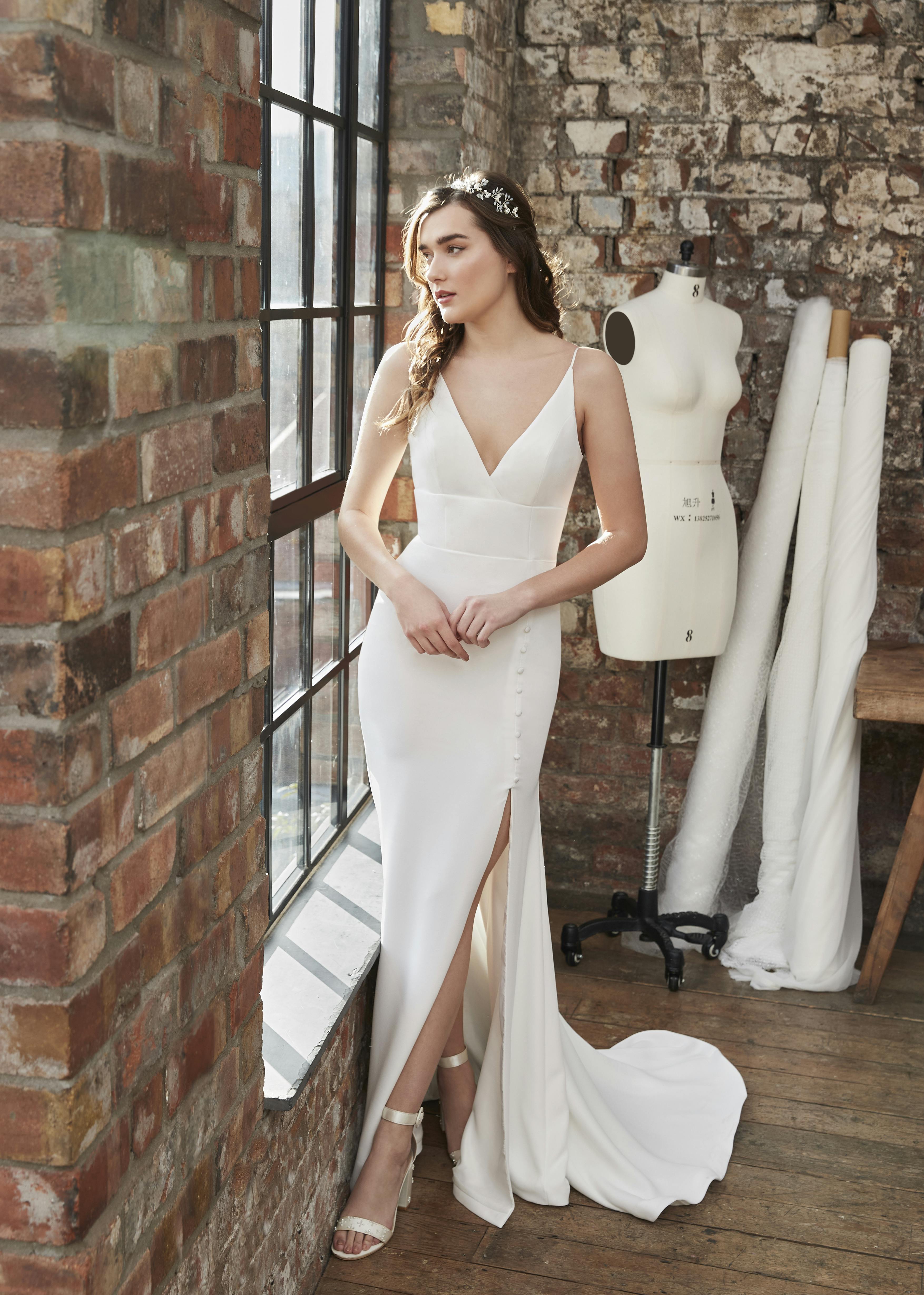 Wedding dress: Aster