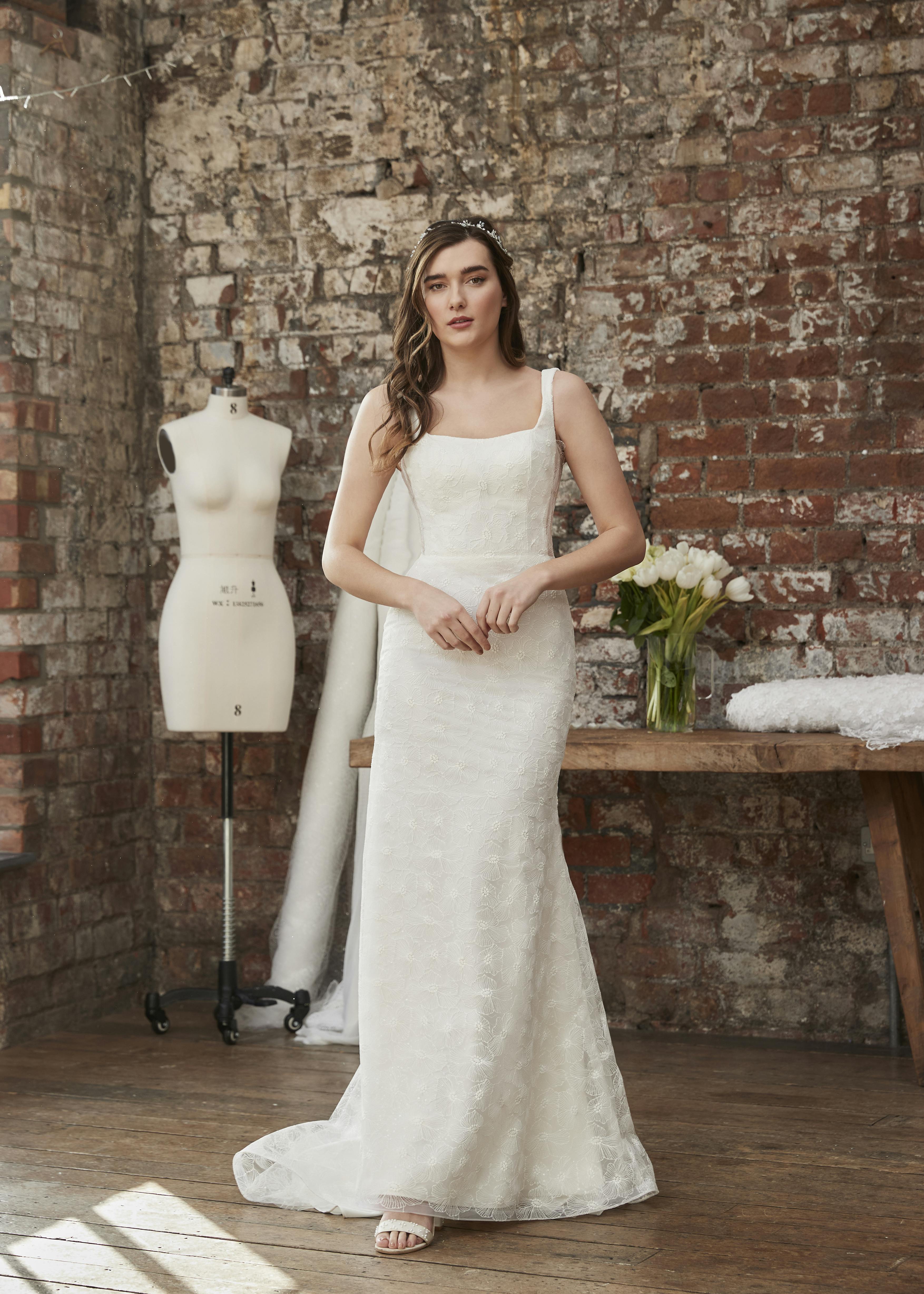 Wedding dress: Gaura