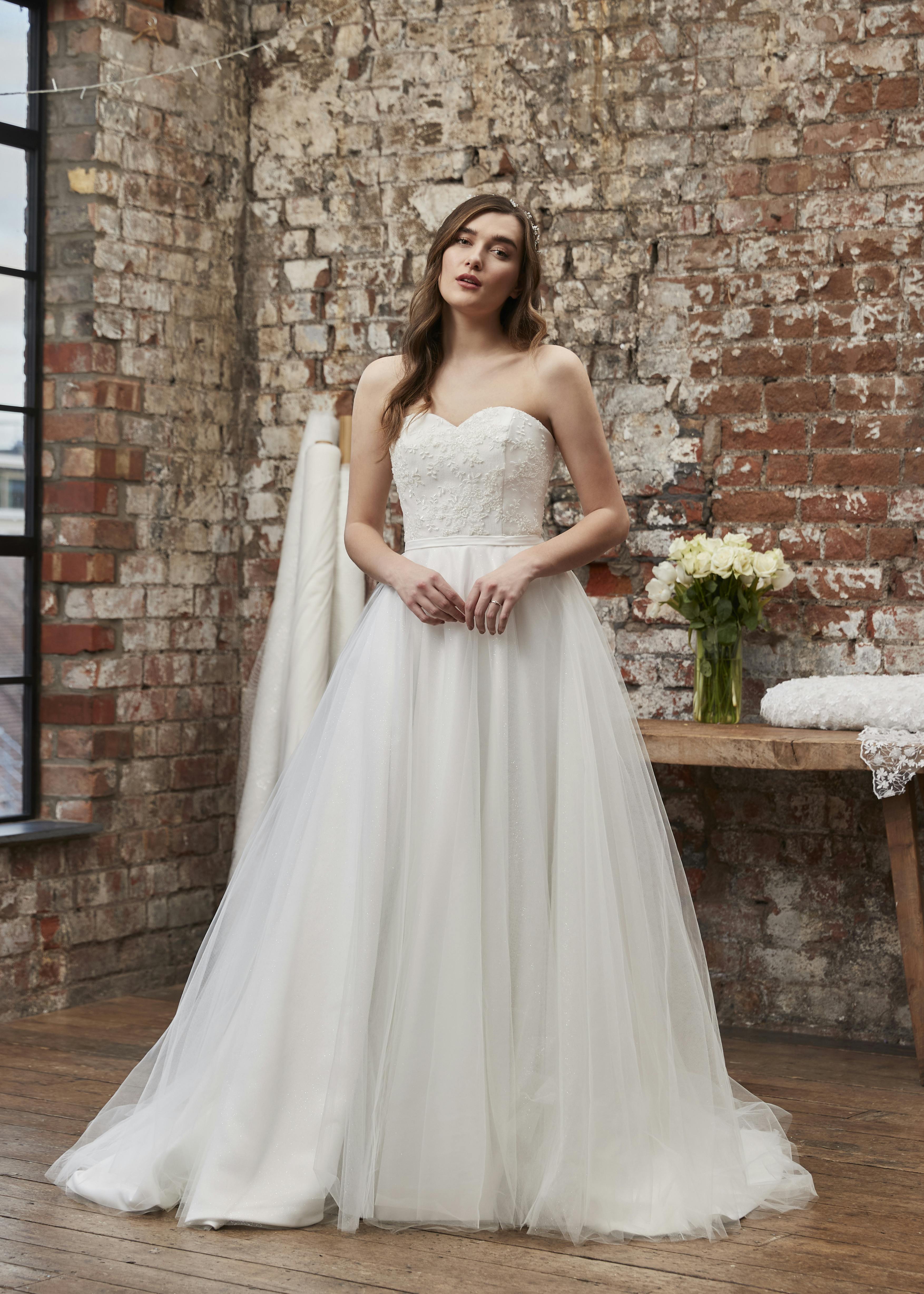 Wedding dress: Hellebore