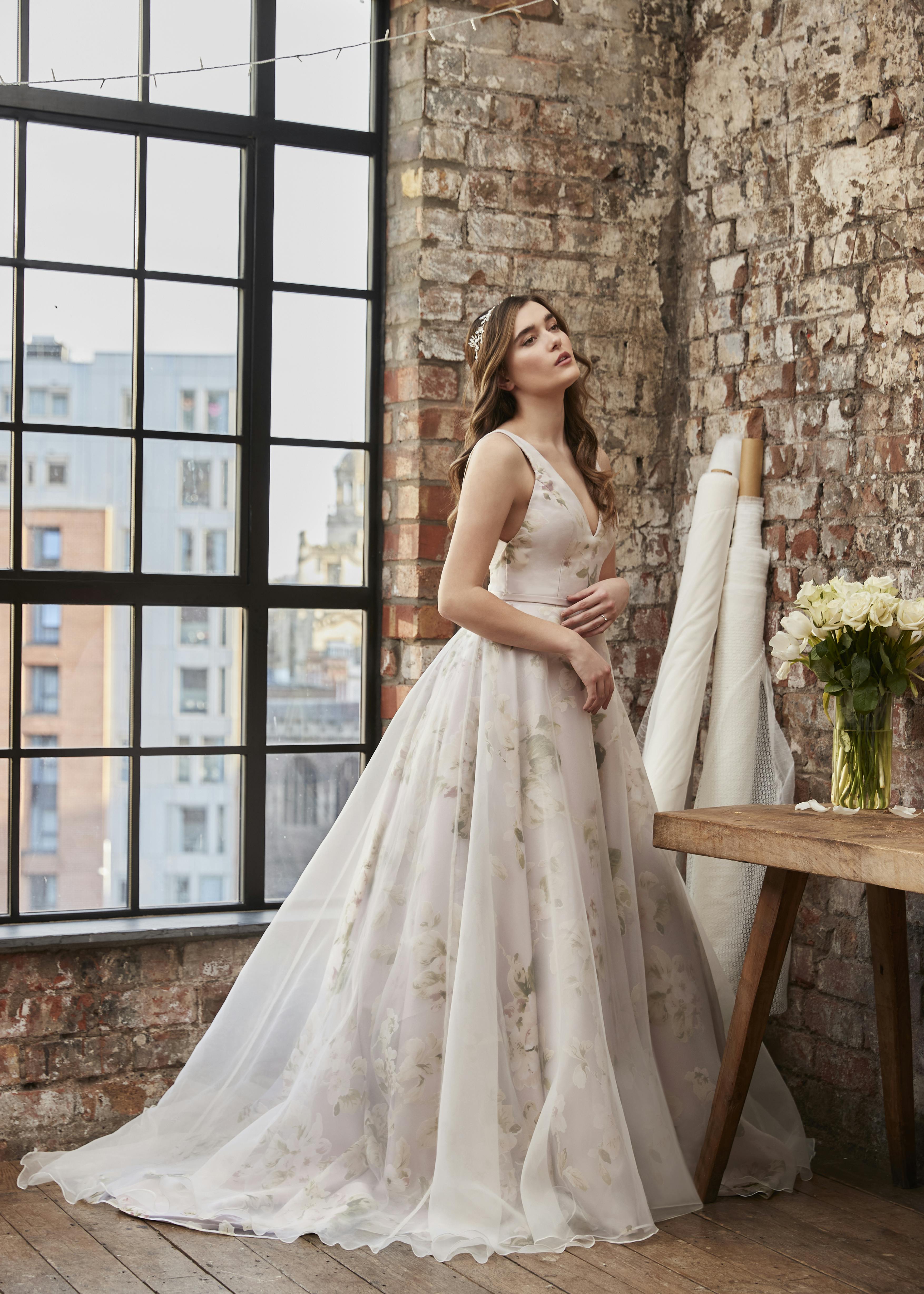 Wedding dress: Perilla