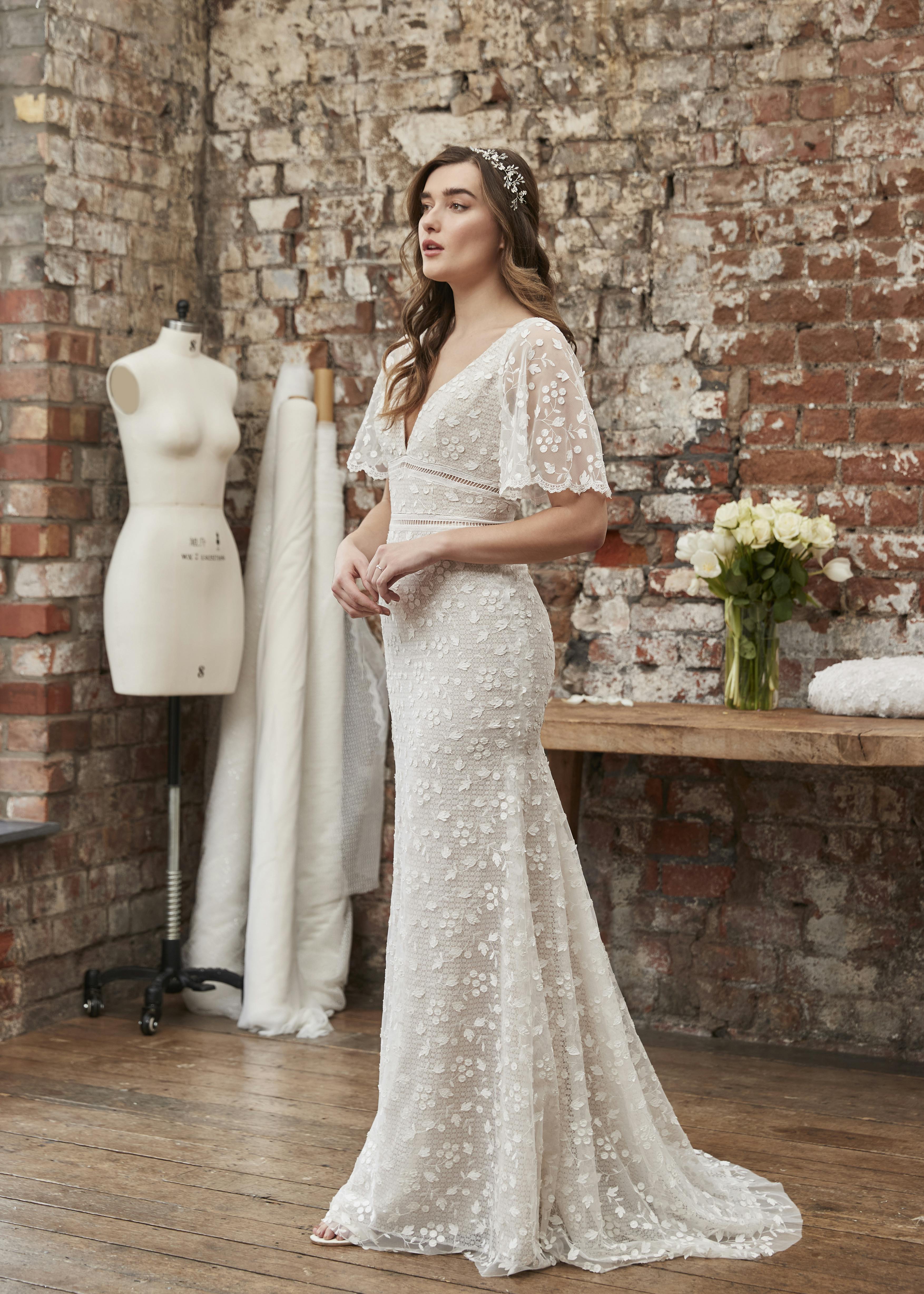 Wedding dress: Phlox