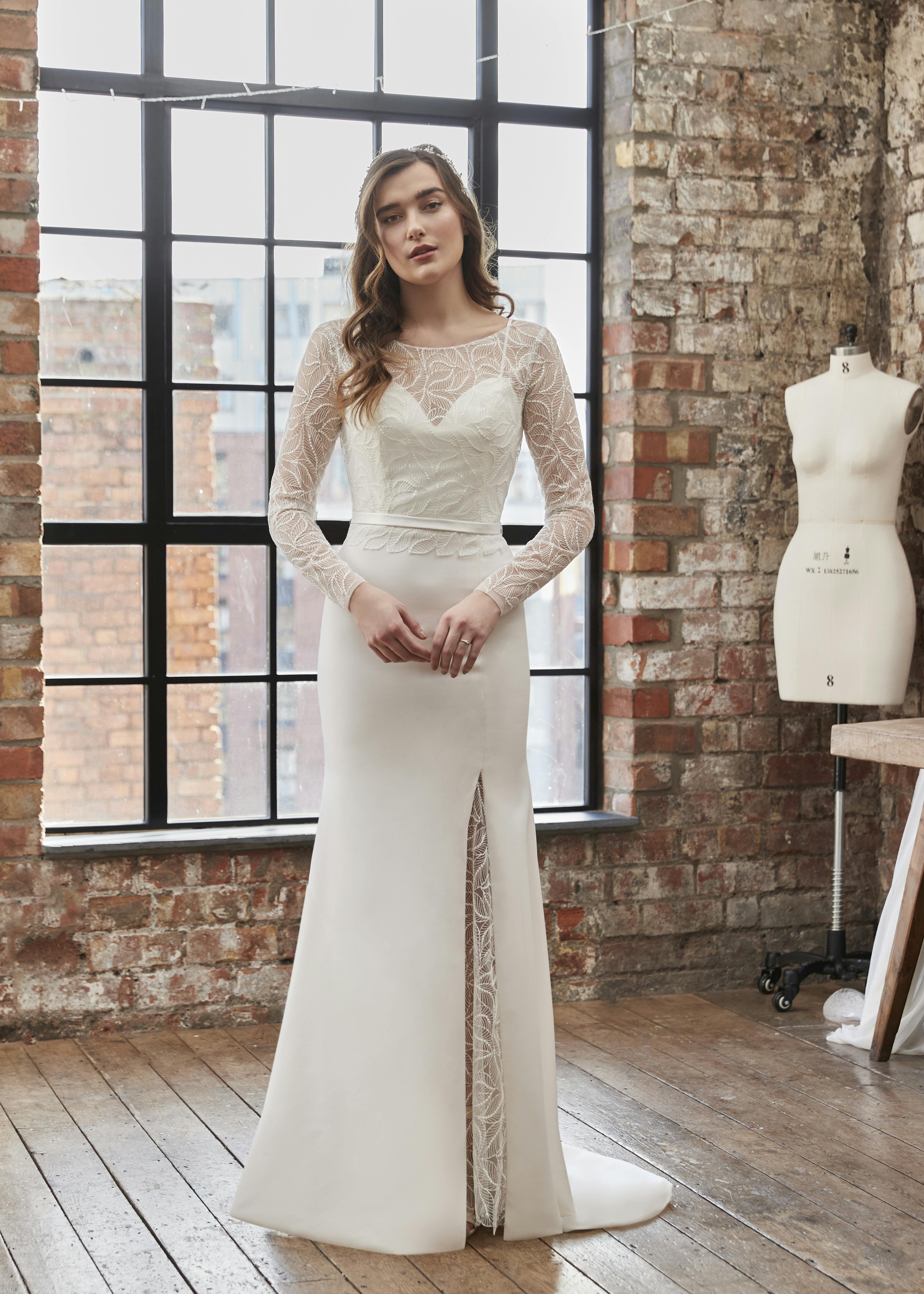 Wedding dress: Withy